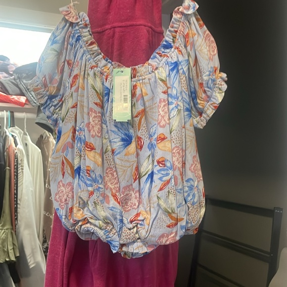 Blouse from dee elly floral and very good quality - Picture 4 of 4